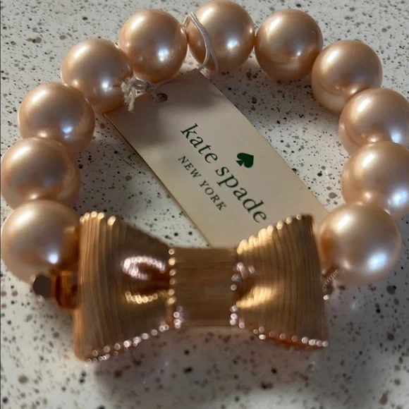 Kate Spade blush “All Wrapped Up in Pearls” Bracelet with Rose Gold Bow - Picture 4 of 4